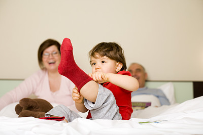 Por que o bebê não gosta de usar meias