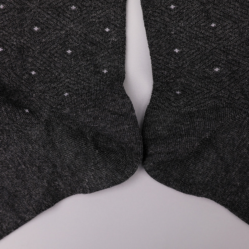 Nylon de seda fiado macio envolto em amônia, invisível em forma de diamante pequeno ponto jacquard costurado à mão meias masculinas grossas de inverno WSD2851